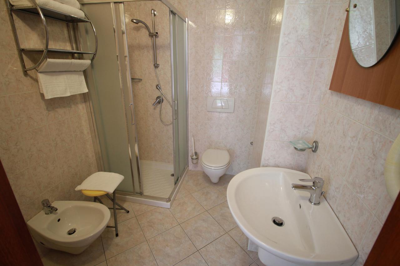 Hotel I Laghetti Polesella Bagian luar foto